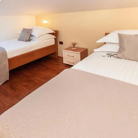 Daire Palace Clara 3 Island Krk By