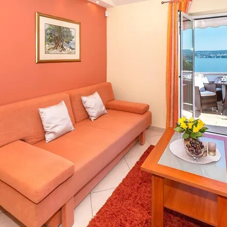 Palace Clara 3 Island Krk By Apartamento Malinska